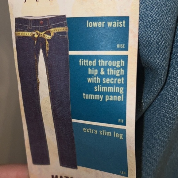 IZOD Matchstick Jeans 20W NWT - Picture 7 of 8